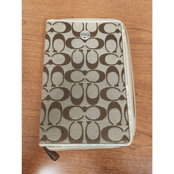 Coach Signature c jacquard mini iPad tablet or kindle zippered case tan brown - Picture 1 of 9
